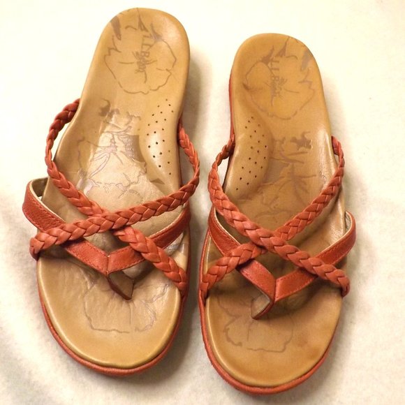 💕SALE- L.L. Bean Sandals- Women's 7M - Picture 1 of 11